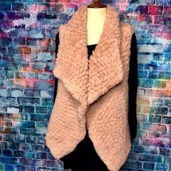Bagatelle Faux Fur Vest - Picture 6 of 7
